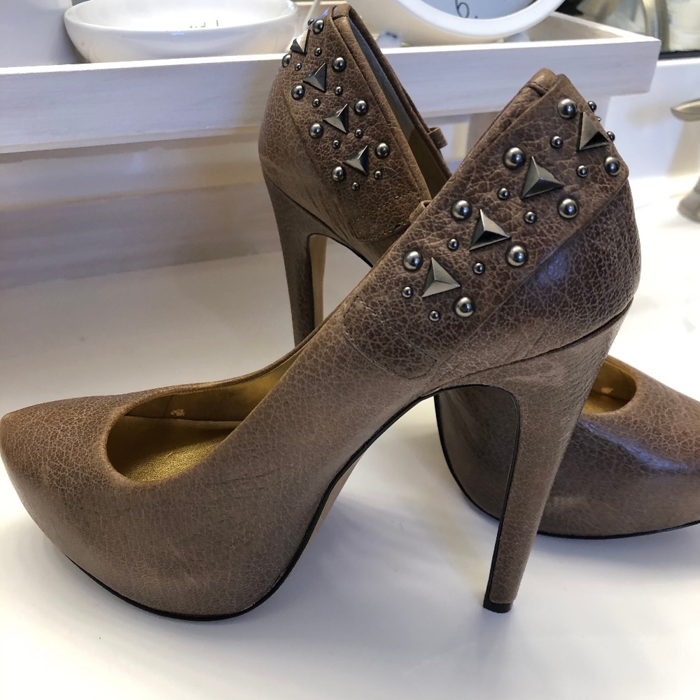 Jessica Simpson Pumps